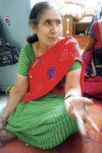 If he calls me once, I will go with him, says Narendra Modi's wife